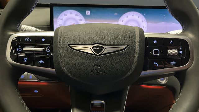 Used 2025 Genesis GV80 3.5T Advanced AWD/4WD image 16