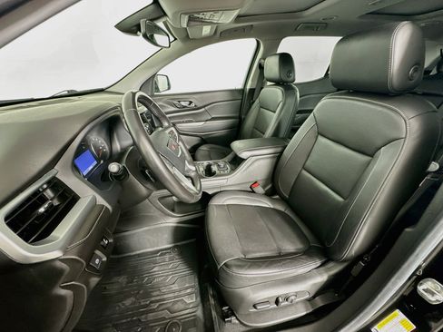 Used 2020 GMC Acadia SLT w/ LPO, Floor Liner Package FWD image 13
