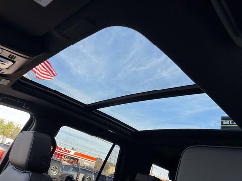 Certified 2026 GMC Yukon Denali w/ Sun & Power Step Package image 37