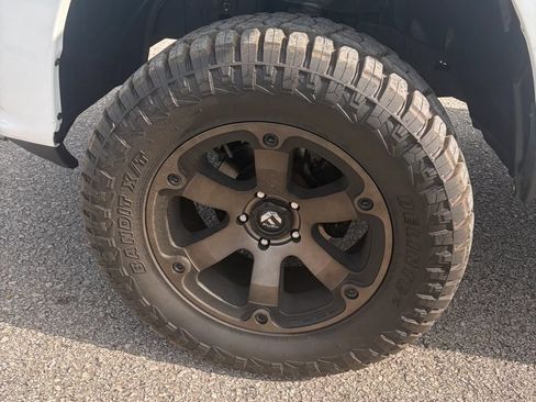 Used 2016 RAM 1500 Express AWD/4WD image 10