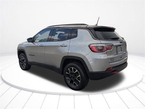 Used 2020 Jeep Compass Trailhawk image 14