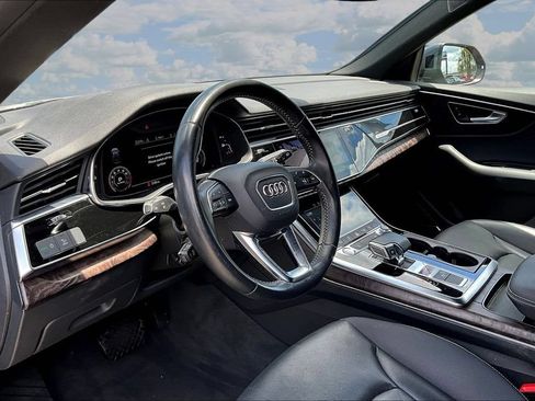 Used 2020 Audi Q8 Premium Plus w/ Premium Plus Package AWD/4WD image 17