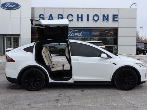 Used 2019 Tesla Model X Long Range image 2