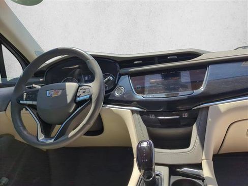 Used 2024 Cadillac XT6 Premium Luxury FWD image 27