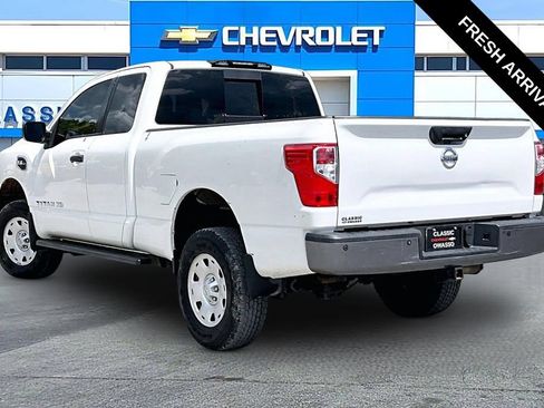 Used 2017 Nissan Titan S AWD/4WD image 3