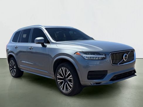 Used 2020 Volvo XC90 T5 Momentum w/ Protection Package Premier AWD/4WD image 5