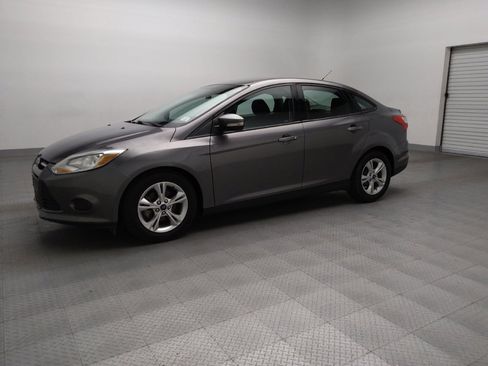 Used 2014 Ford Focus SE image 2