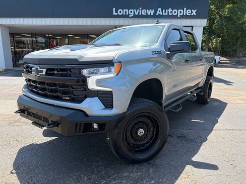 Used 2025 Chevrolet Silverado 1500 LT Trail Boss w/ Convenience Package II AWD/4WD image 1