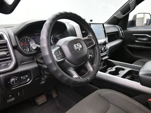 Used 2019 RAM 1500 Big Horn AWD/4WD image 18