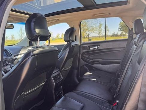 Used 2015 Ford Edge Titanium w/ Equipment Group 302A AWD/4WD image 30