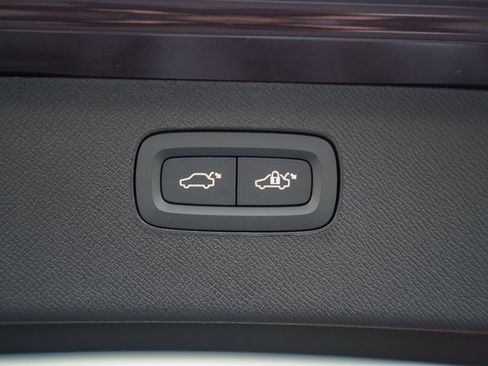 New 2026 Volvo XC90 B6 Ultra w/ Protection Package Premier image 11