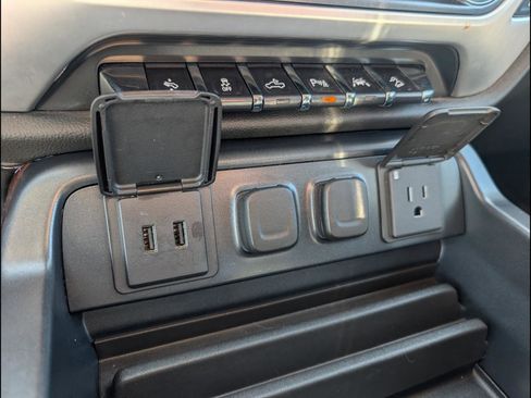 Used 2018 GMC Sierra 1500 SLT AWD/4WD image 16