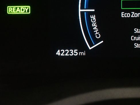 Used 2025 Toyota Camry LE image 24