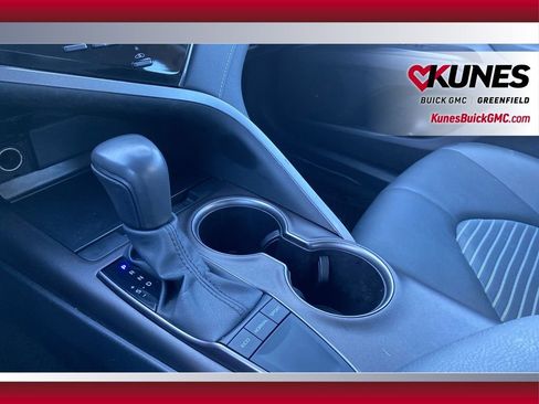 Used 2024 Toyota Camry SE image 27