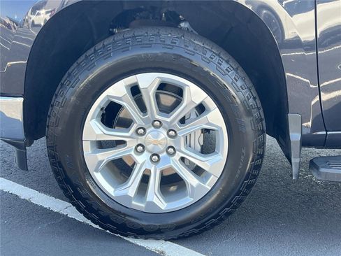 Used 2024 Chevrolet Silverado 1500 LTZ w/ LTZ Convenience Package II image 55