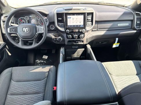 New 2025 RAM 1500 Big Horn AWD/4WD image 3
