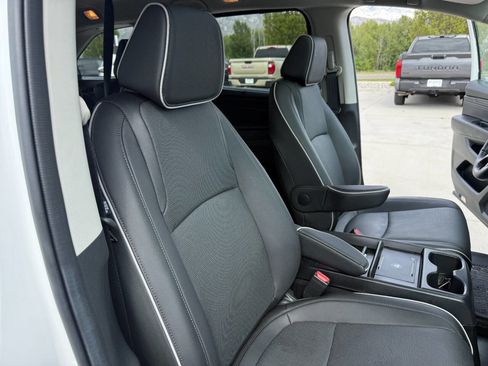 Used 2026 Honda Odyssey Elite image 28