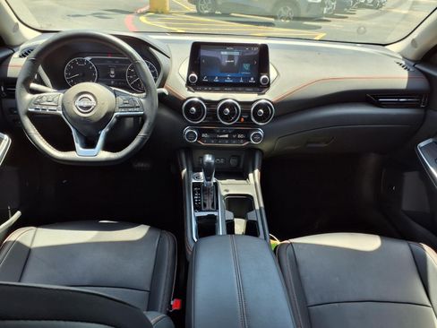 Used 2025 Nissan Sentra SR w/ SR Premium Package FWD image 12