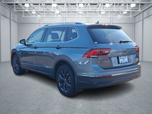 Certified 2022 Volkswagen Tiguan SE AWD/4WD image 4