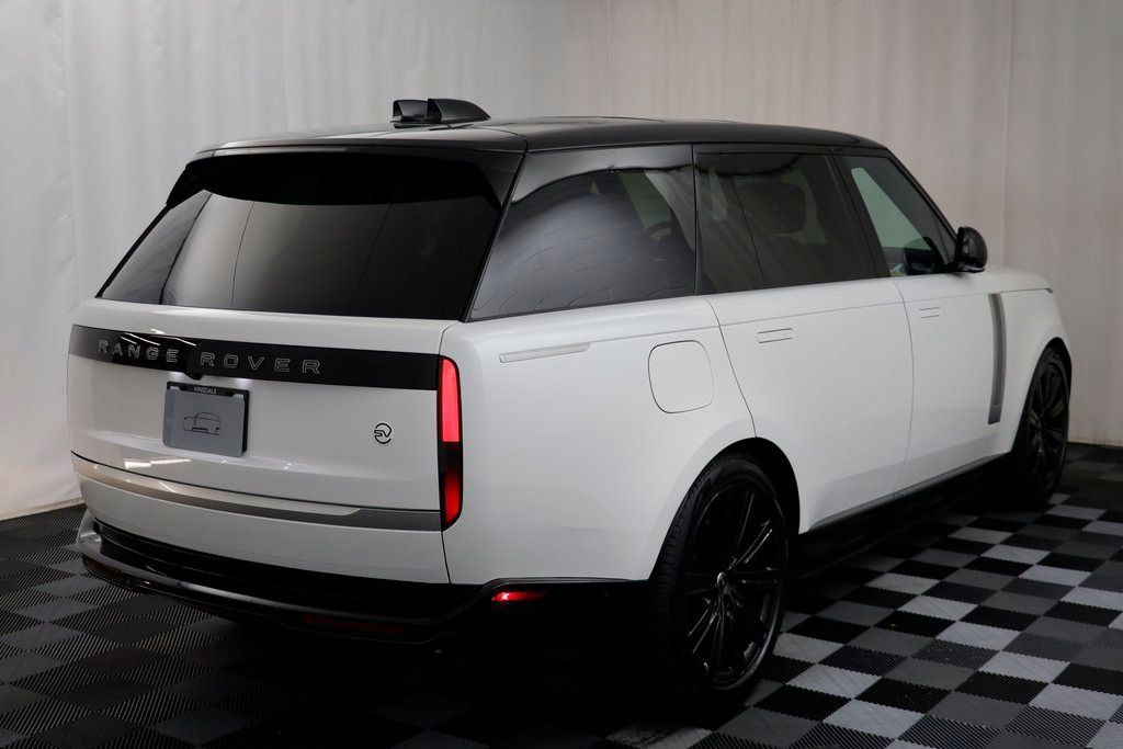 New 2025 Land Rover Range Rover SV AWD/4WD image 24
