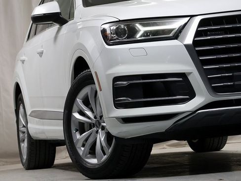 Used 2019 Audi Q7 3.0T Premium w/ Convenience Package image 4
