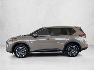 Used 2024 Nissan Rogue SV w/ SV Premium Package FWD video 2