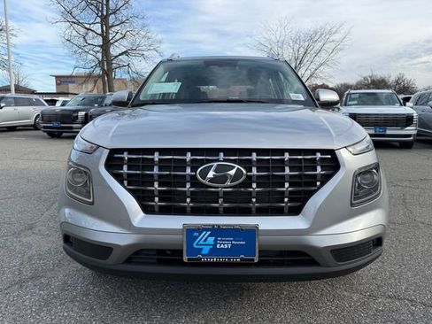 New 2026 Hyundai Venue SEL image 2