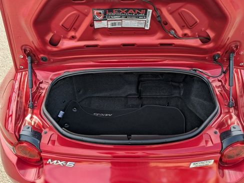 Used 2016 MAZDA MX-5 Miata Grand Touring image 18