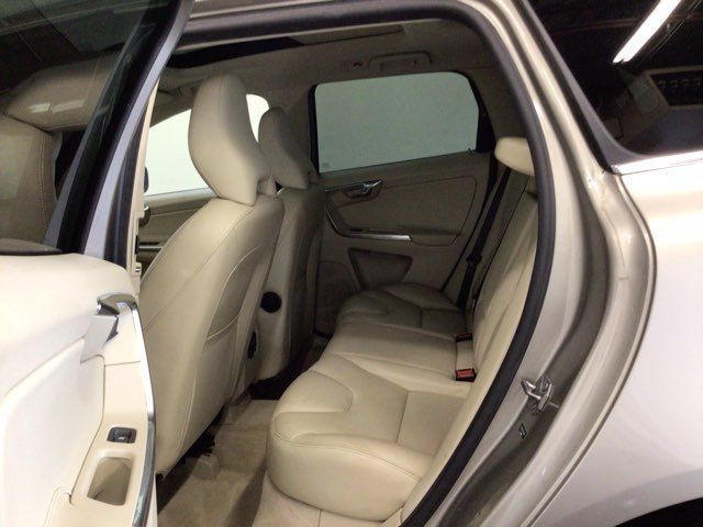 Used 2015 Volvo XC60 T5 Platinum AWD/4WD image 10
