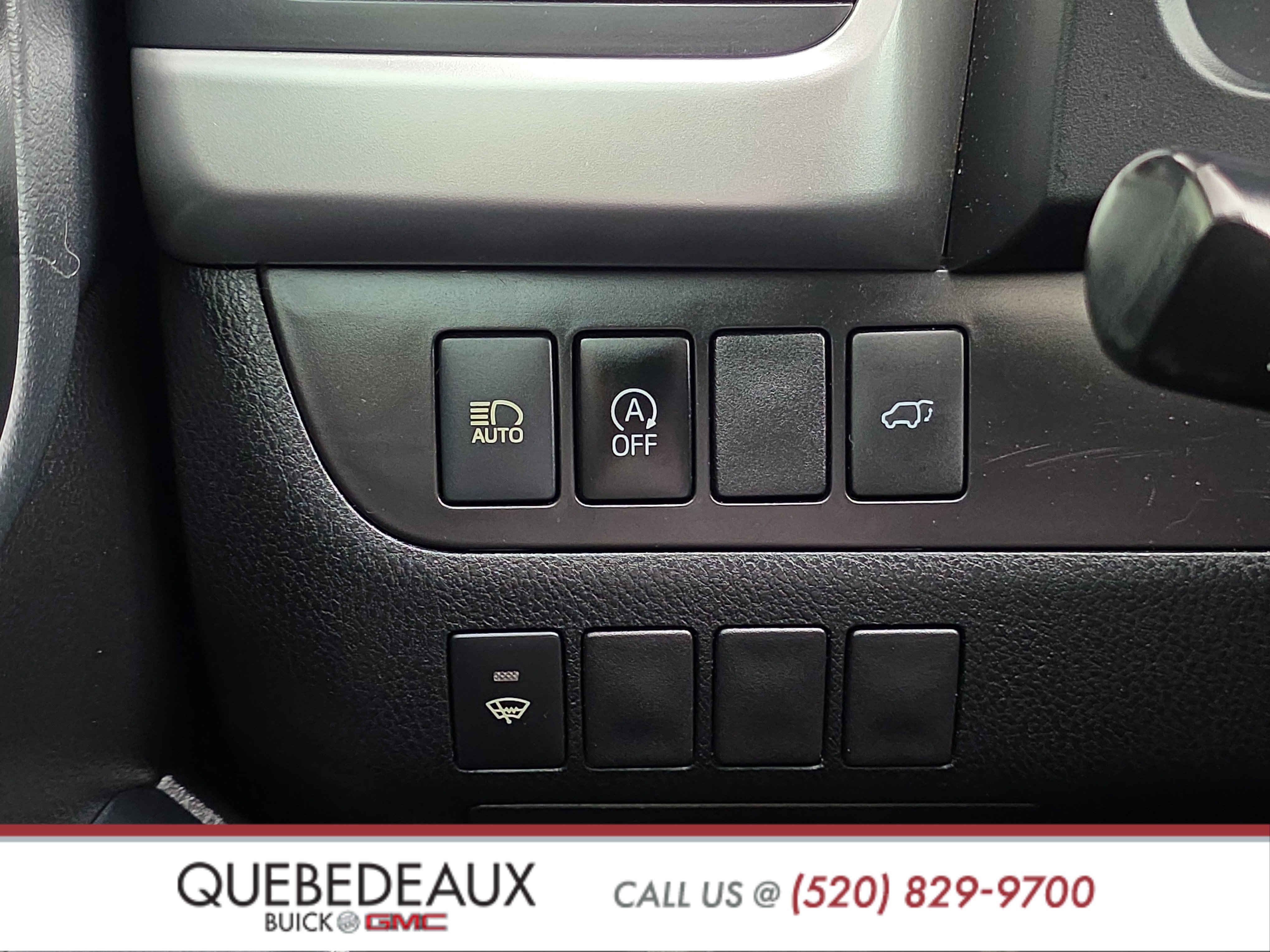 Used 2019 Toyota Highlander XLE FWD image 26