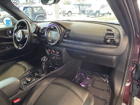 Used 2017 MINI Cooper Clubman FWD image 23