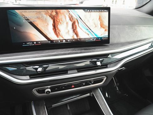 Used 2026 BMW X5 xDrive40i AWD/4WD image 18