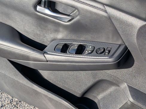 Used 2024 Nissan Sentra SV image 16