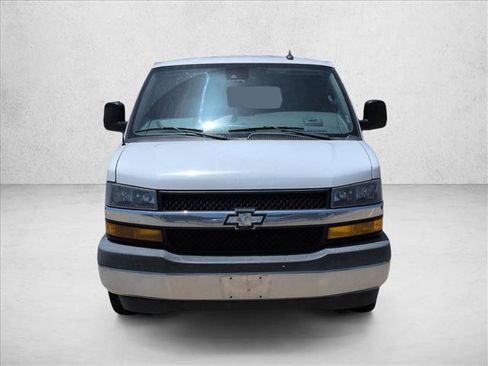 Used 2020 Chevrolet Express 3500 LT w/ LT Preferred Equipment Group RWD image 2
