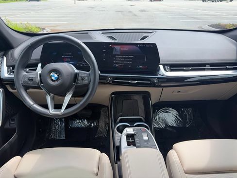Used 2023 BMW X1 xDrive28i w/ Premium Package AWD/4WD image 10