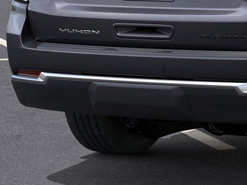 New 2026 GMC Yukon Elevation image 14