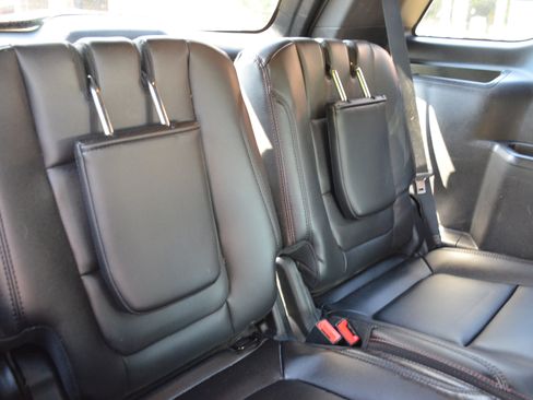 Used 2017 Ford Explorer Sport AWD/4WD image 33