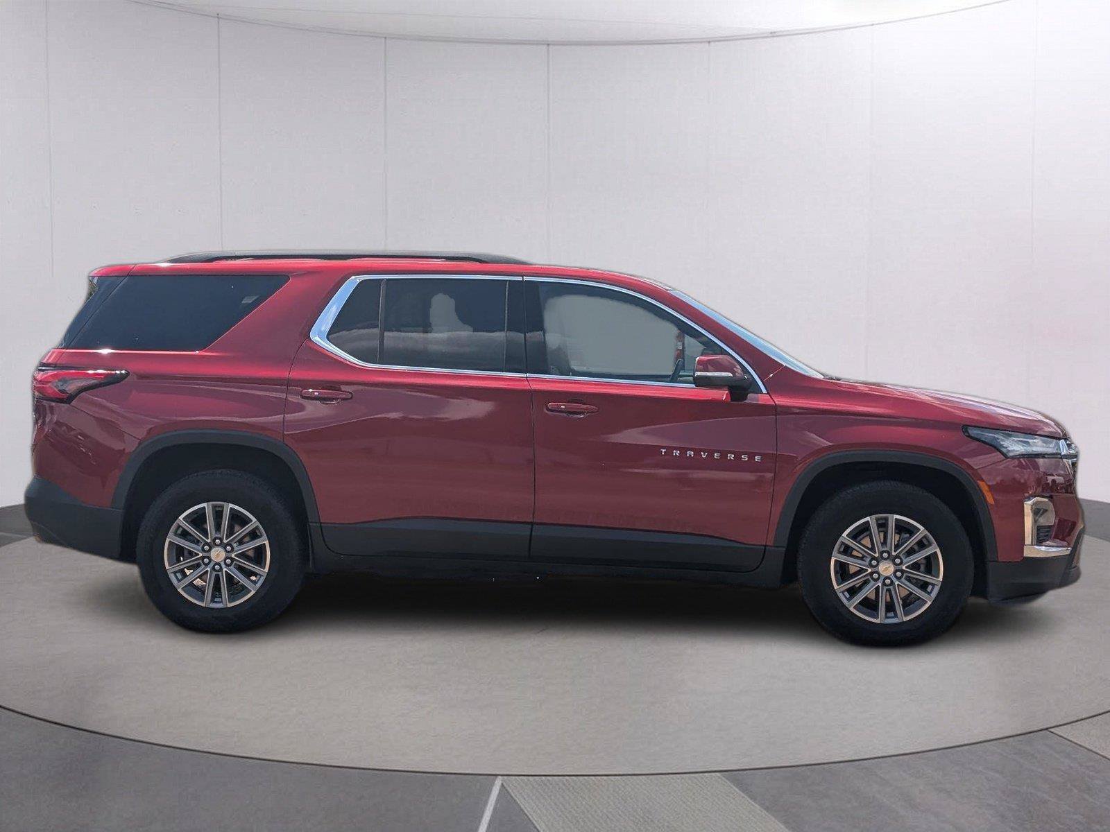 Used 2023 Chevrolet Traverse LT FWD image 6