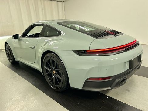 Certified 2025 Porsche 911 Carrera image 7