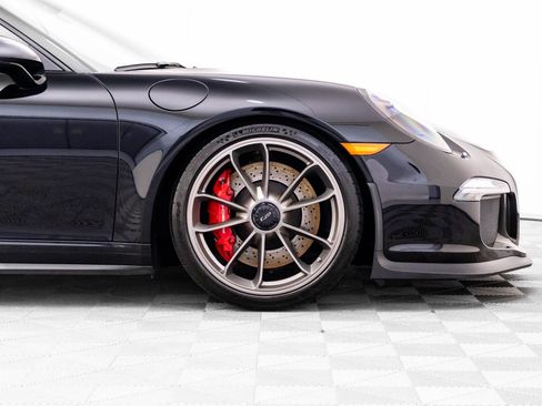 Used 2014 Porsche 911 GT3 w/ Carbon Interior Package RWD image 28