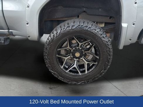 Used 2023 GMC Sierra 1500 AT4 w/ AT4 Premium Package AWD/4WD image 31