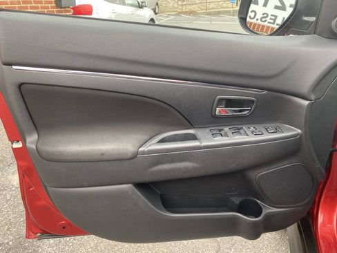 Used 2019 Mitsubishi Outlander Sport LE FWD image 10