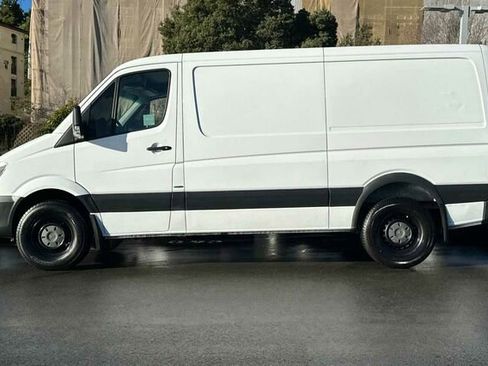 Used 2016 Mercedes-Benz Sprinter 2500 image 7