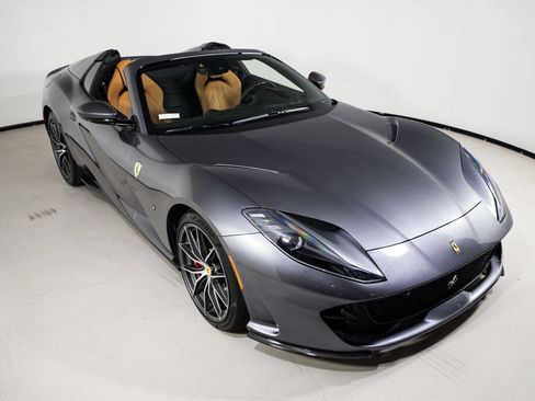 Used 2022 Ferrari 812 GTS RWD image 6