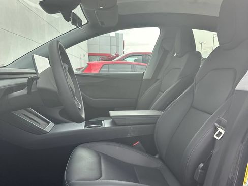 Used 2026 Tesla Model Y 2WD image 5