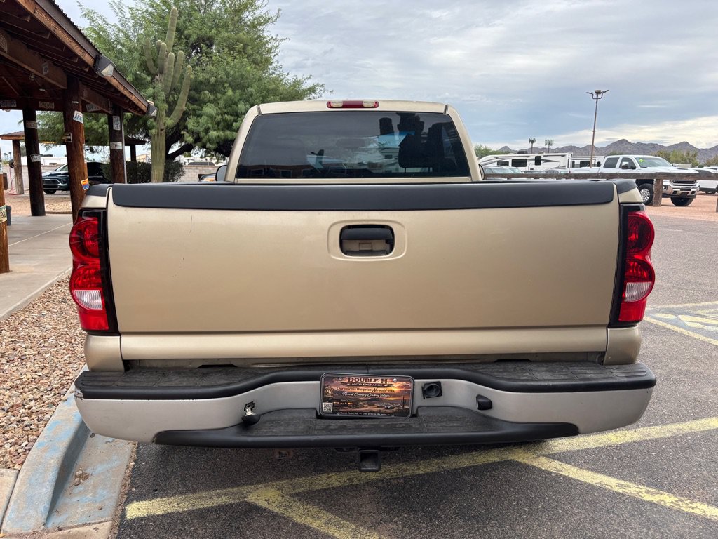 Used 2004 Chevrolet Silverado 1500 W/T RWD image 5