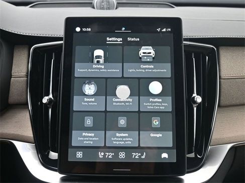 New 2026 Volvo XC90 B6 Ultra w/ Lounge Package image 16