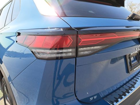 New 2026 Volkswagen Tiguan SE AWD/4WD image 33