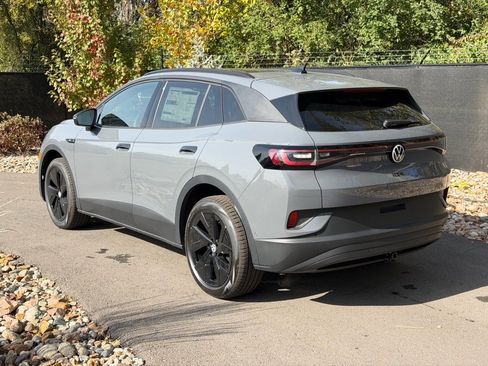 New 2025 Volkswagen ID.4 Pro S image 3