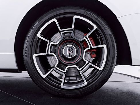 Used 2020 Rolls-Royce Dawn RWD image 39